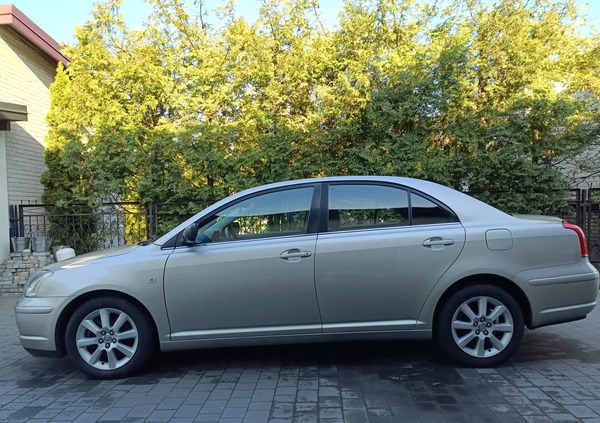 Toyota Avensis cena 10000 przebieg: 343864, rok produkcji 2004 z Pilawa małe 154